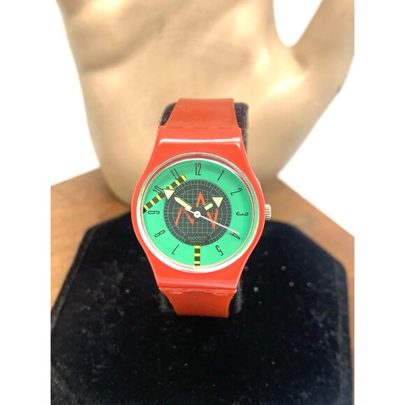 Swatch Women's Kids Watch LR106 Radar Swiss Quartz Green Dial Red Rubber 25mm - Picture 1 of 14